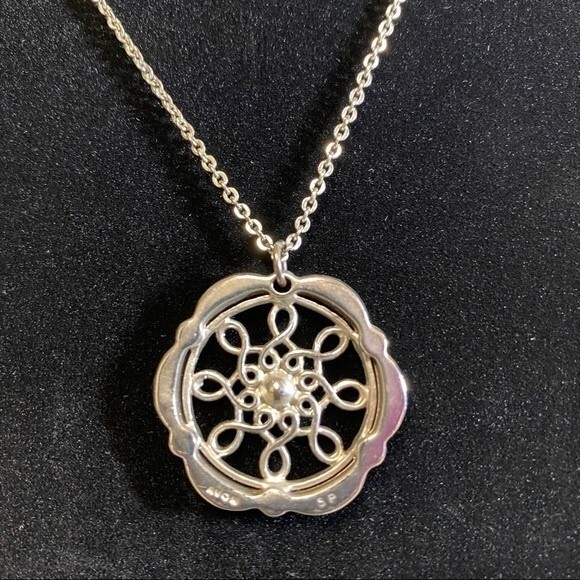 Vintage Avon Marcasite Necklace - Stamped SP - 15” w/ 3 1/2” extender - Picture 9 of 9